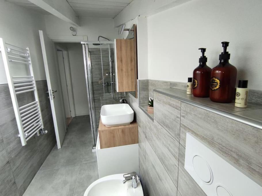 Апартаменты Free Parking Tiny House Wifi Netflix 15 Minuti Dal Duomo Милан Экстерьер фото